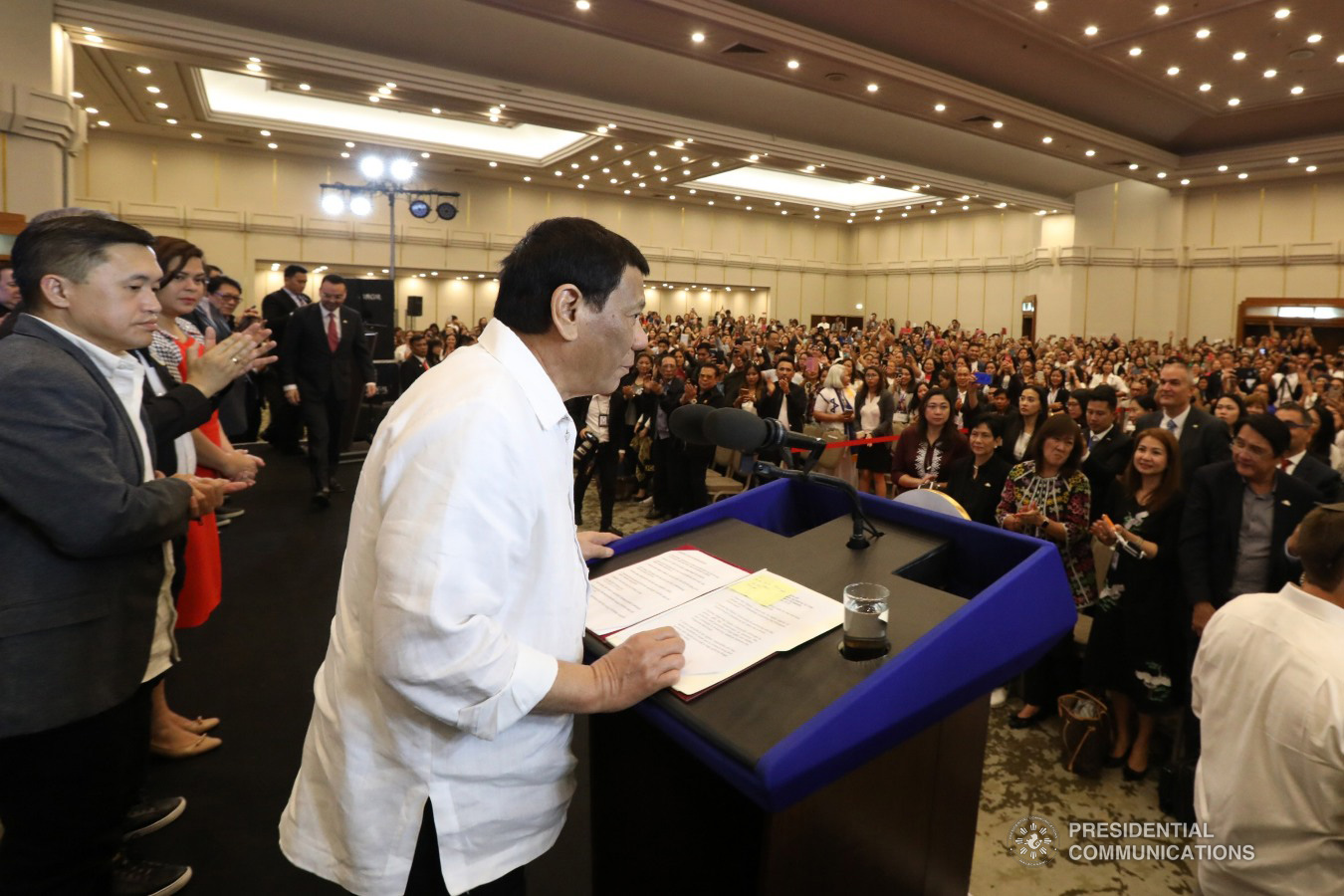 Duterte to resolve issues of undocumented Pinoys in Jordan thumbnail