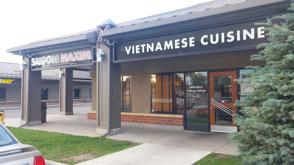 Looking for the best authentic Vietnamese cuisine… Saigon Maxim Restaurant is the answer thumbnail